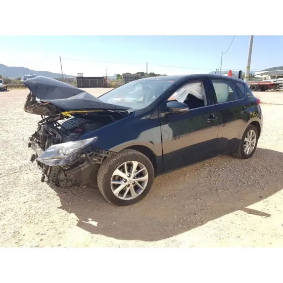 TOYOTA AURIS '2013 ACTIVE NEGRO