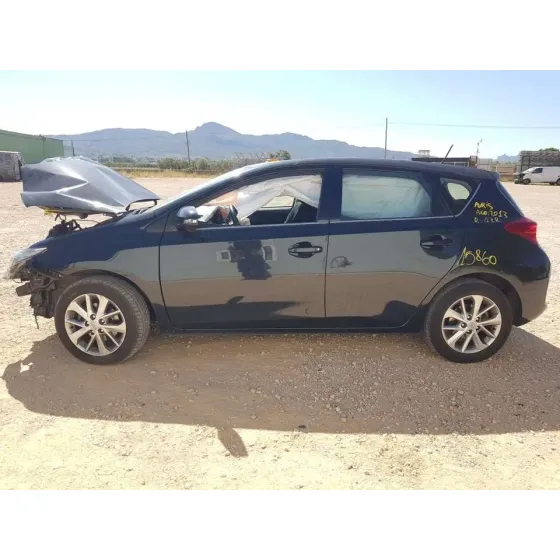 TOYOTA AURIS '2013 ACTIVE NEGRO