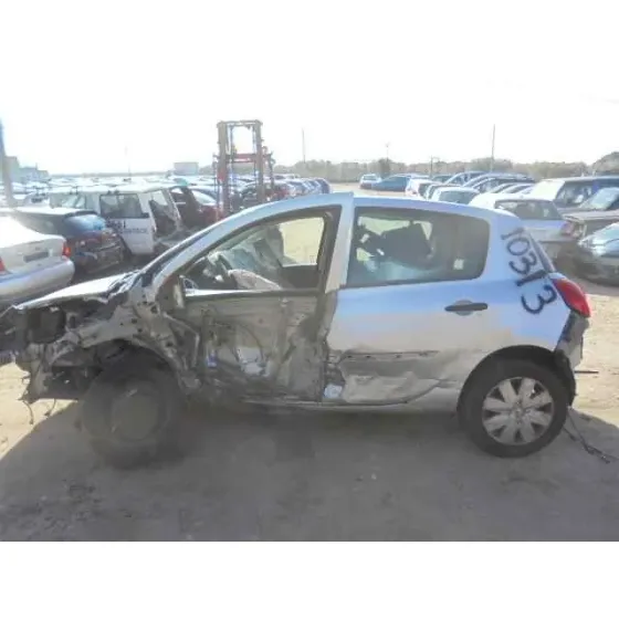 RENAULT CLIO III '2011 AUTHENTIQUE GRIS
