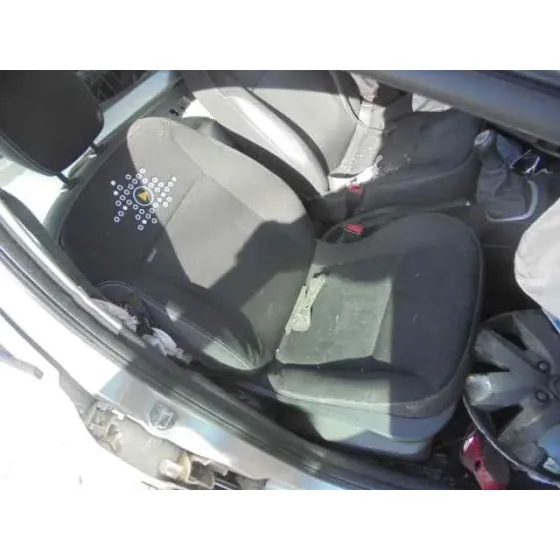 RENAULT CLIO III '2011 AUTHENTIQUE GRIS