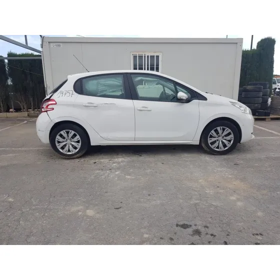 PEUGEOT 208 '2013 STYLE BLANCO