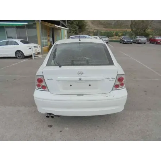 OPEL VECTRA B BERLINA '1998 CD BLANCO