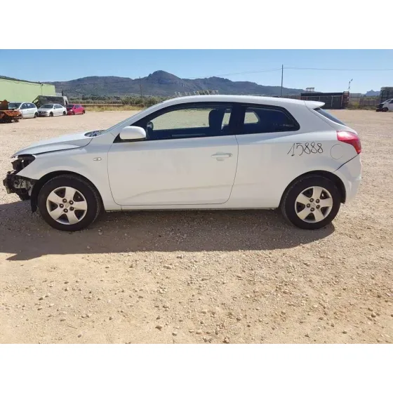 KIA PRO_CEE'D '2011 CONCEPT BLANCO