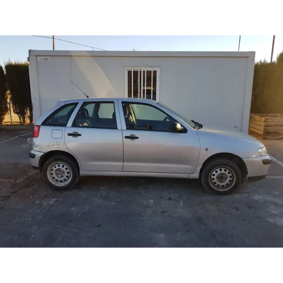 SEAT IBIZA (6K1) '2000 SELECT GRIS