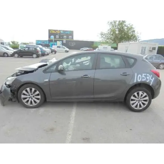 OPEL ASTRA J LIM. '2010 COSMO GRIS OSCURO