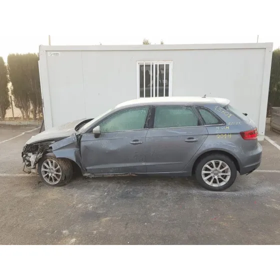 AUDI A3 SPORTBACK (8VA) '2014 ATTRACTION NEGRO