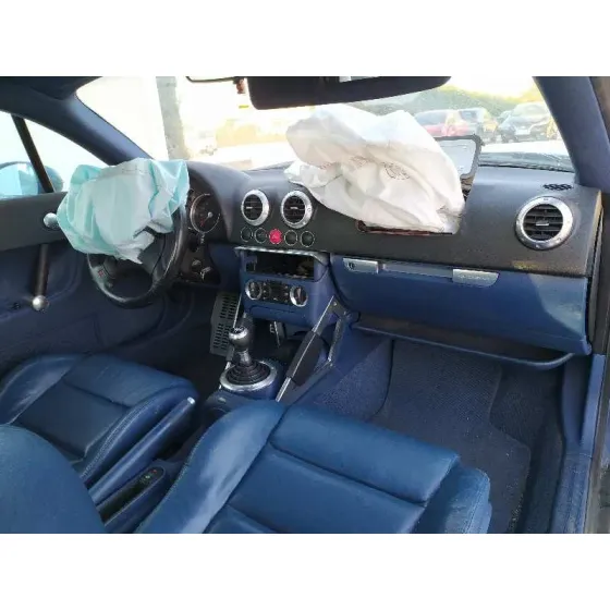 AUDI TT (8N3/8N9) '1999 1.8 T COUPE (132KW) AZUL