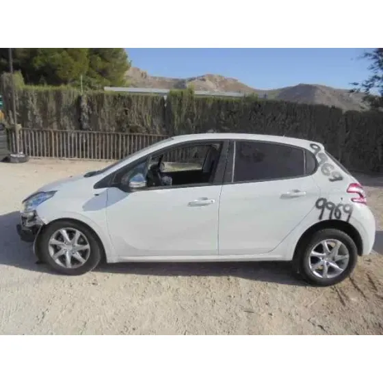 PEUGEOT 208 '2014 ACTIVE BLANCO