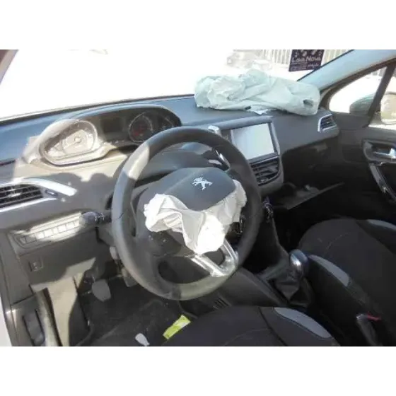 PEUGEOT 208 '2014 ACTIVE BLANCO