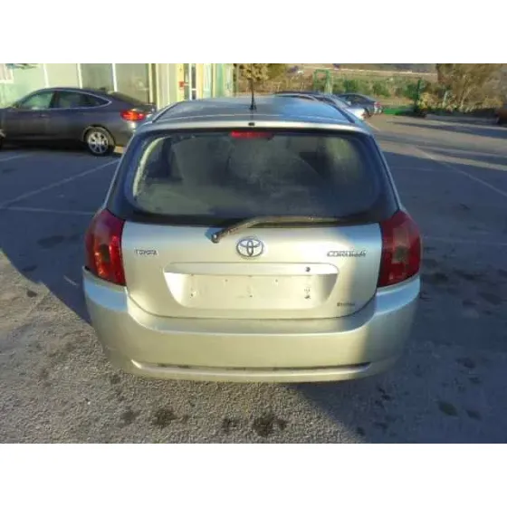 TOYOTA COROLLA FAMILIAR (E12) '2005 1.4 D-4D LUNA GRIS
