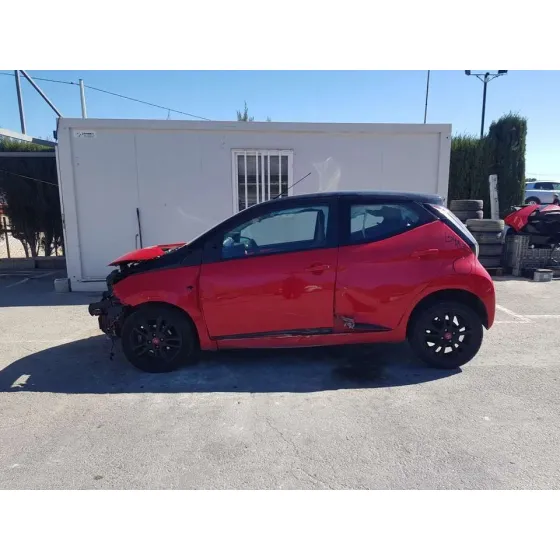 TOYOTA AYGO '2018 X-CITE ROJO