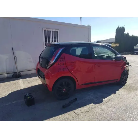 TOYOTA AYGO '2018 X-CITE ROJO