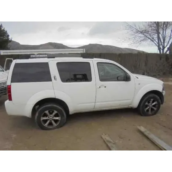 NISSAN PATHFINDER (R51) '2005 2.5 DCI XE BLANCO