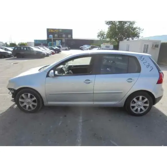 VOLKSWAGEN GOLF V BERLINA (1K1) '2004 HIGHLINE GRIS