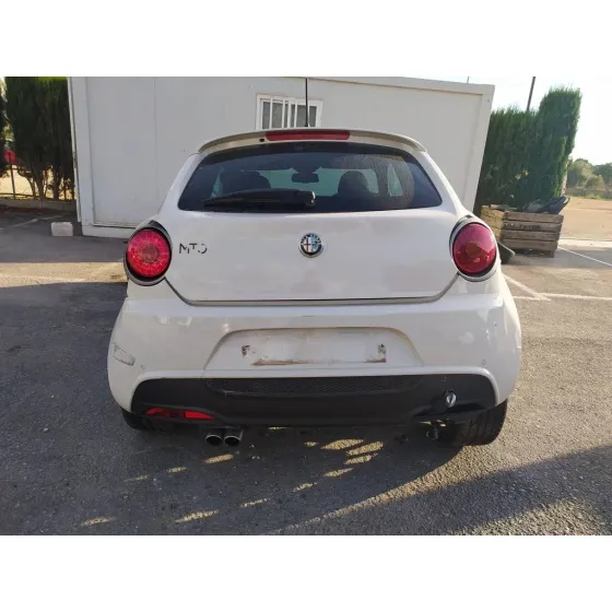 ALFA ROMEO MITO (145) '2010 QUADRIFOGLIO VERDE BLANCO
