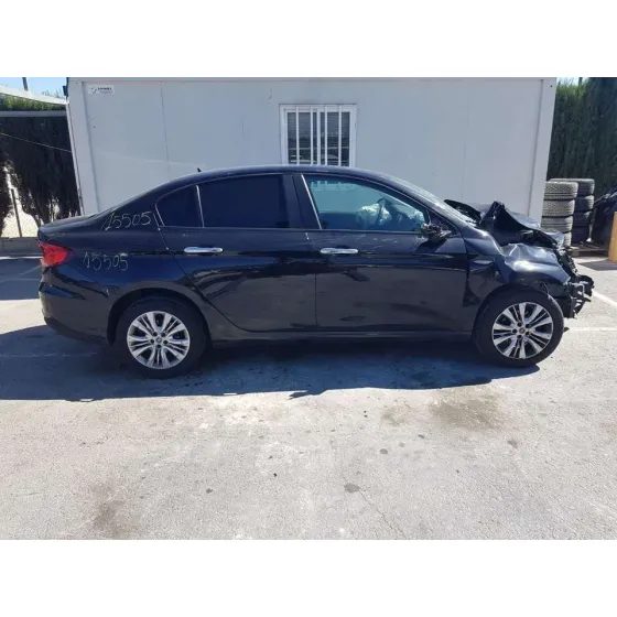 FIAT TIPO II (356) SEDAN '2018 EASY NEGRO