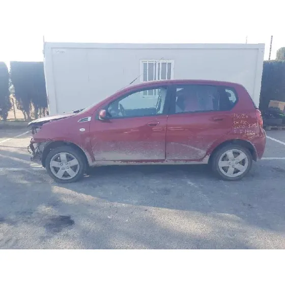 CHEVROLET AVEO '2010 LS GRANATE