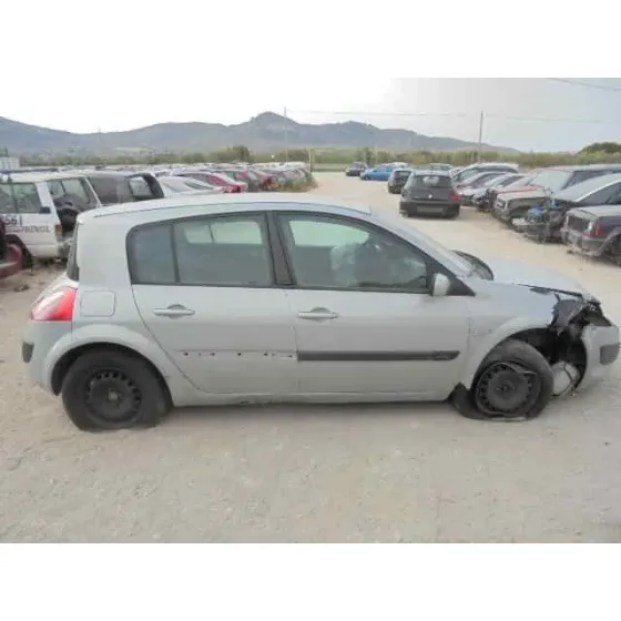 RENAULT MEGANE II BERLINA 5P '2004 AUTHENTIQUE GRIS