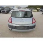 RENAULT MEGANE II BERLINA 5P RENAULT MEGANE II BERLINA 5P '2004 AUTHENTIQUE GRIS 2002