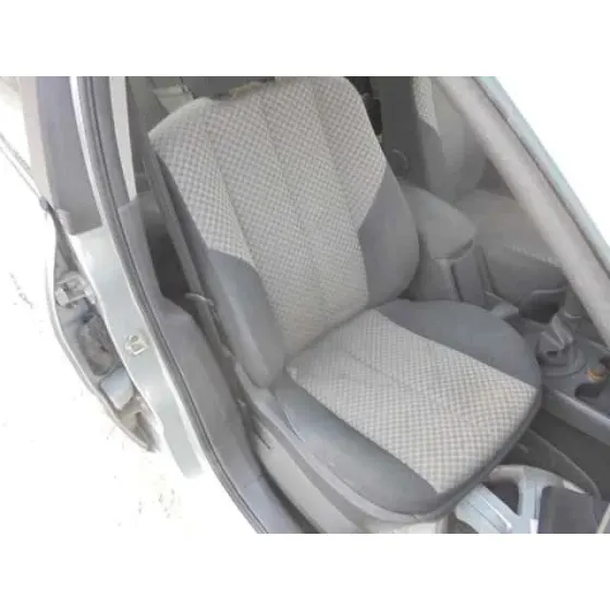 RENAULT MEGANE II BERLINA 5P '2004 AUTHENTIQUE GRIS