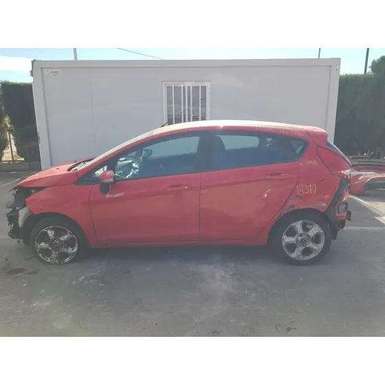 FORD FIESTA (CB1) '2010 AMBIENTE ROJO