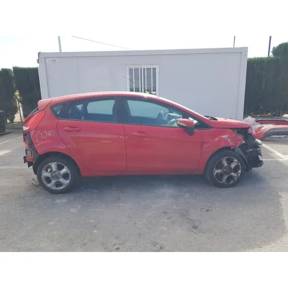 FORD FIESTA (CB1) '2010 AMBIENTE ROJO