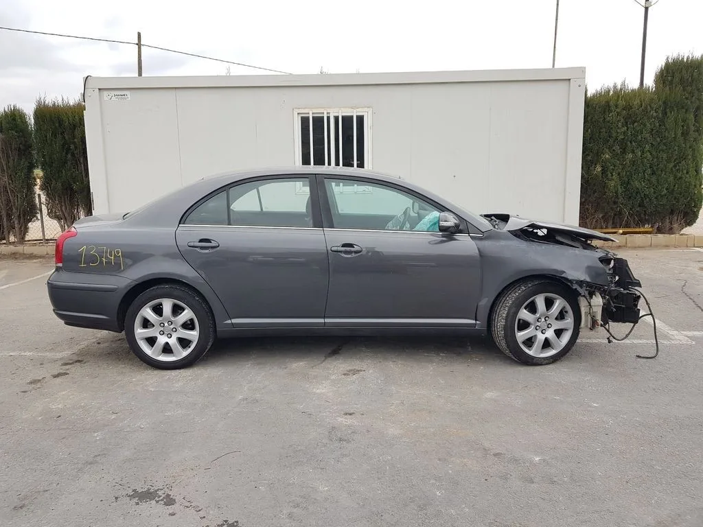 TOYOTA AVENSIS BERLINA (T25) '2006 2.0 SOL SEDAN (4-PTAS.) GRIS OSCURO