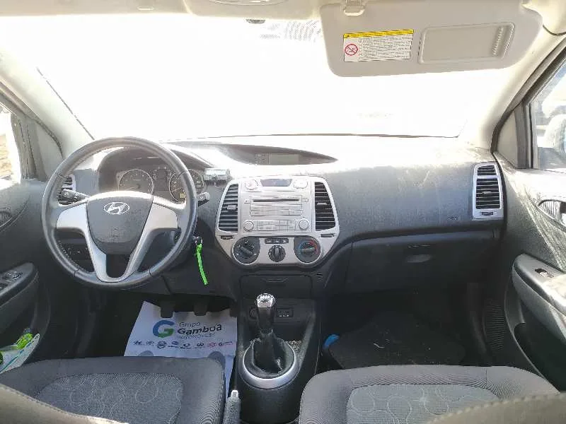 HYUNDAI I20 '2010 COMFORT GRIS
