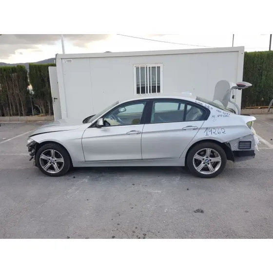 BMW SERIE 3 LIM. (F30) '2012 316D GRIS