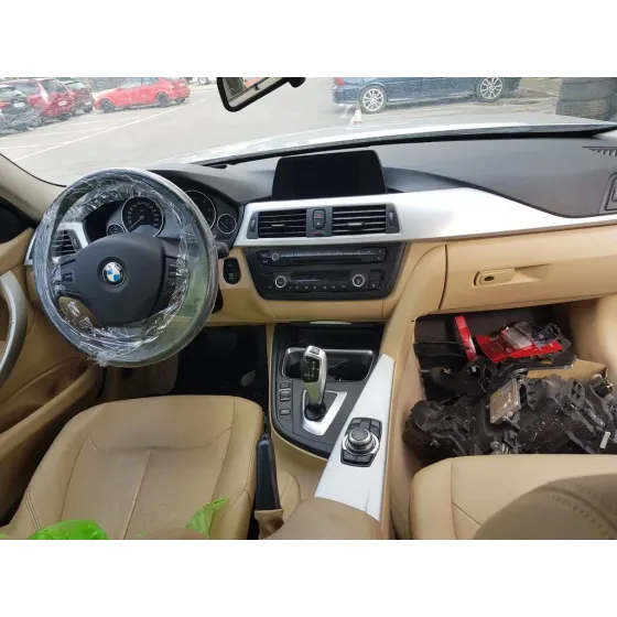 BMW SERIE 3 LIM. (F30) '2012 316D GRIS