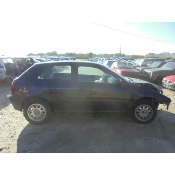 AUDI A3 (8L) '2000 1.6 AMBIENTE AZUL