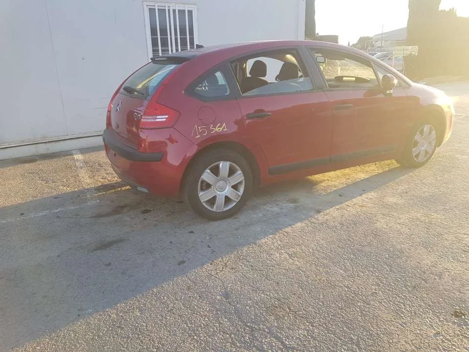CITROEN C4 BERLINA '2006 COLLECTION ROJO