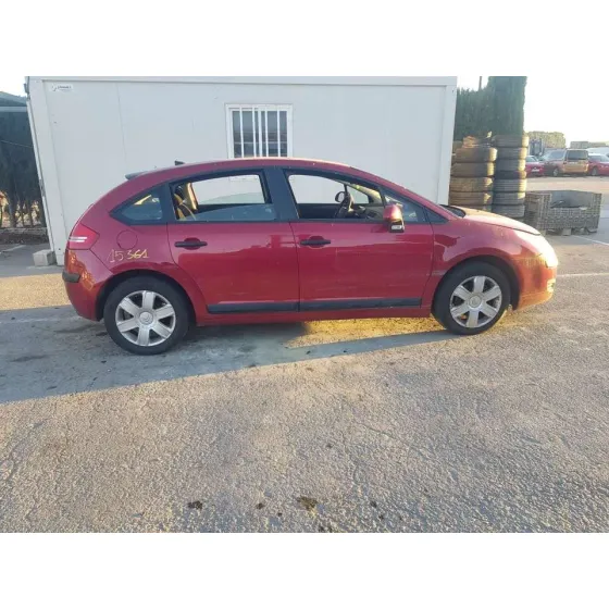 CITROEN C4 BERLINA '2006 COLLECTION ROJO