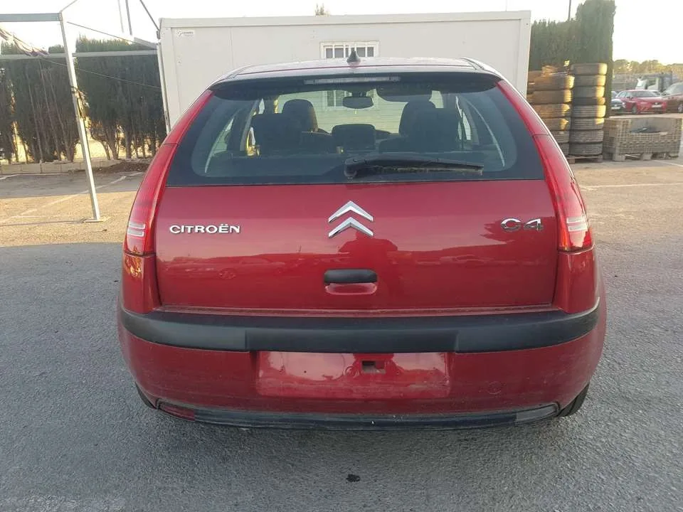 CITROEN C4 BERLINA '2006 COLLECTION ROJO