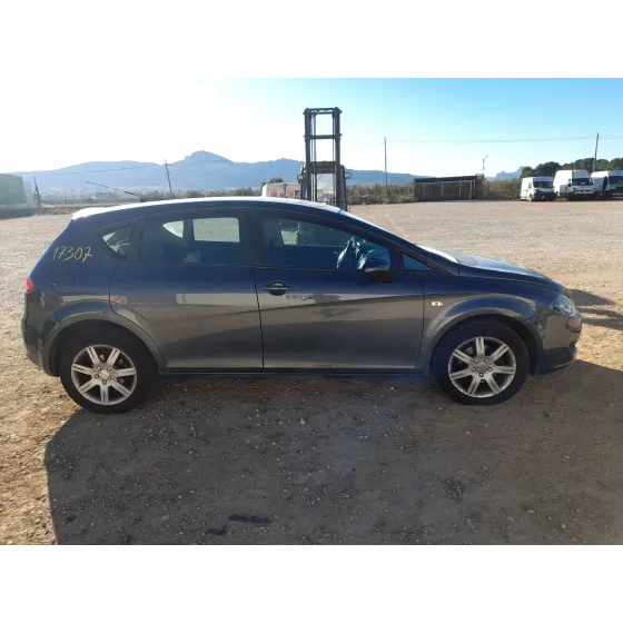 Seat LEON (1P1) 2005