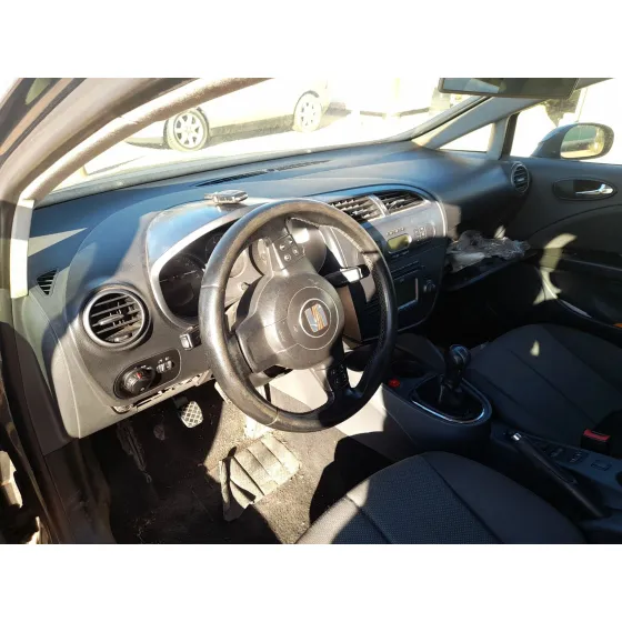 Seat LEON (1P1) 2005