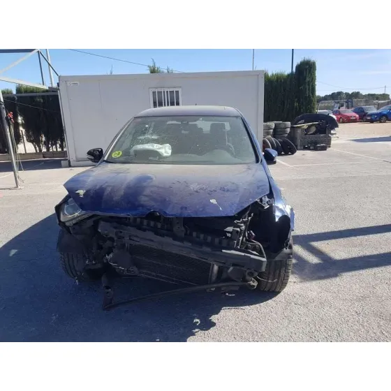 VOLKSWAGEN GOLF VI (5K1) '2010 GTD AZUL