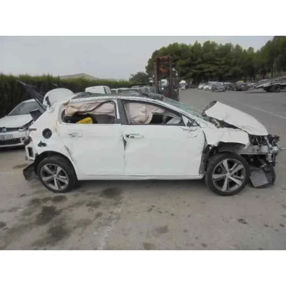 PEUGEOT 308 '2015 ACTIVE BLANCO