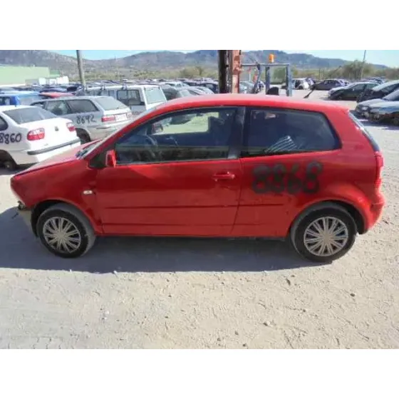 VOLKSWAGEN POLO (9N1) '2005 MATCH ROJO