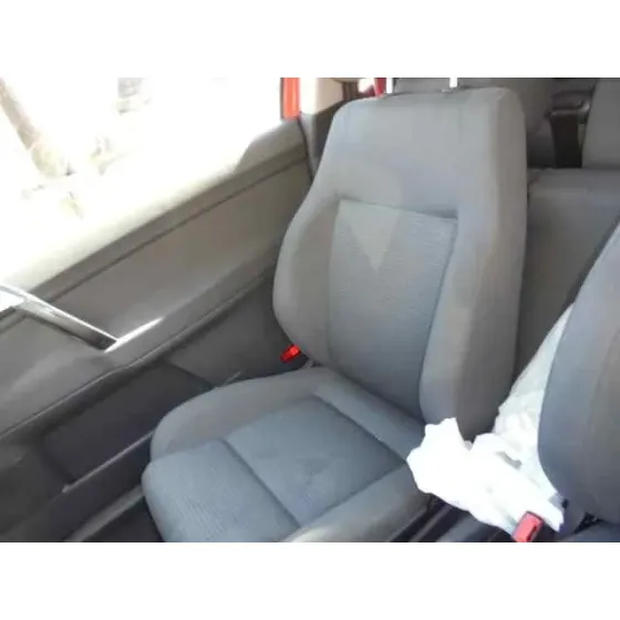 VOLKSWAGEN POLO (9N1) '2005 MATCH ROJO