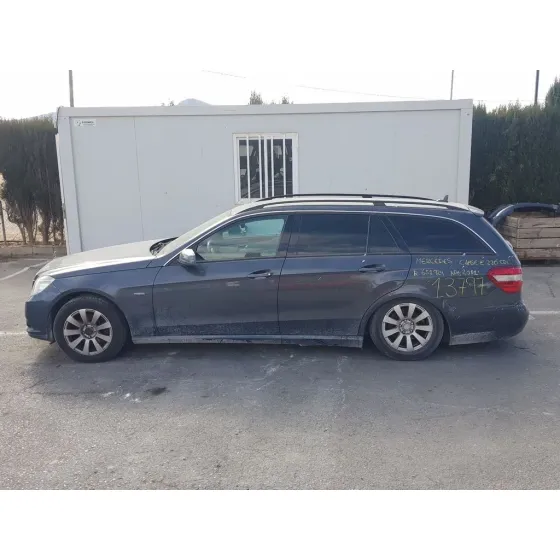 MERCEDES CLASE E (W212) FAMILIAR '2017 220 CDI BLUEEFFICIENCY (212.202) GRIS