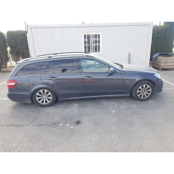 MERCEDES CLASE E (W212) FAMILIAR '2017 220 CDI BLUEEFFICIENCY (212.202) GRIS