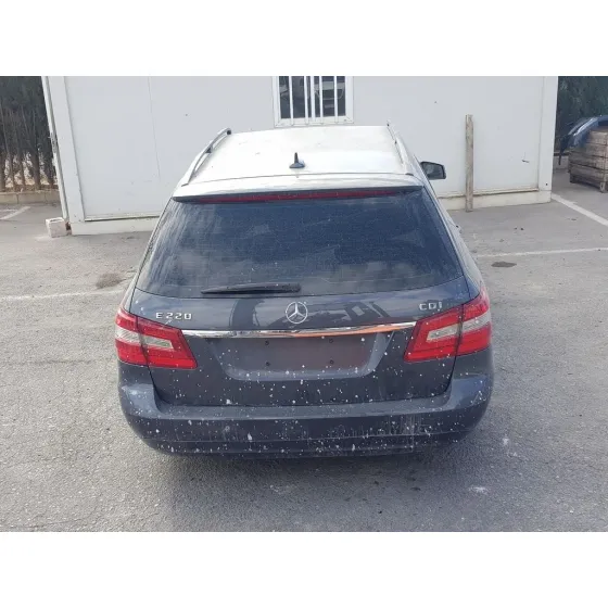 MERCEDES CLASE E (W212) FAMILIAR '2017 220 CDI BLUEEFFICIENCY (212.202) GRIS
