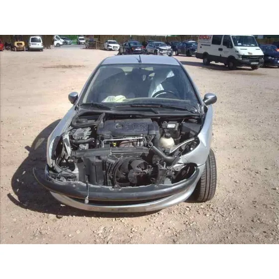 PEUGEOT 206 BERLINA '1998 1.4 HDI GRIS