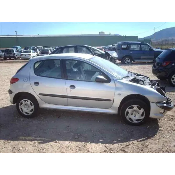 PEUGEOT 206 BERLINA '1998 1.4 HDI GRIS