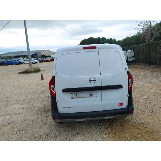 NISSAN TOWSTAR '2022 ACENTA BLANCO