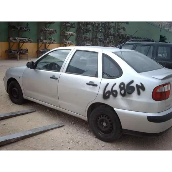 SEAT CORDOBA BERLINA (6K2) '1999 SIGNO GRIS