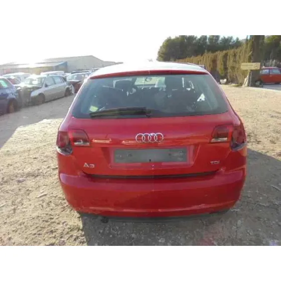 AUDI A3 SPORTBACK (8P) '2011 1.6 TDI AMBIENTE ROJO
