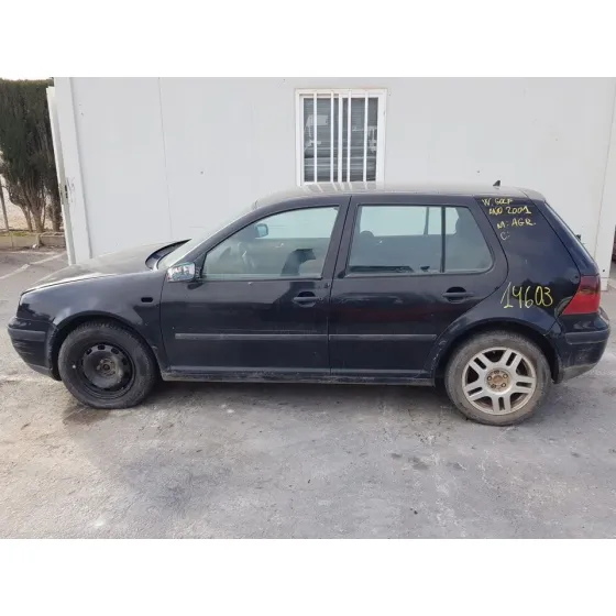 VOLKSWAGEN GOLF IV BERLINA (1J1) '2001 BASICO NEGRO