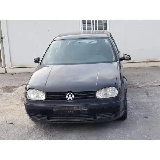 VOLKSWAGEN GOLF IV BERLINA (1J1) '2001 BASICO NEGRO